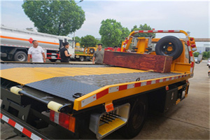 榆阳附近拖车电话号码服务